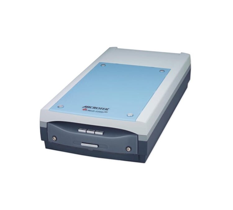 Microtek Medi-2200 Plus